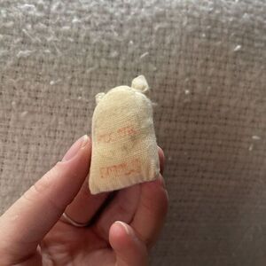 Artisan Barn Farmhouse Accessory Miniatures Flour Fabric 50lb Bags‎ Sack 1:12